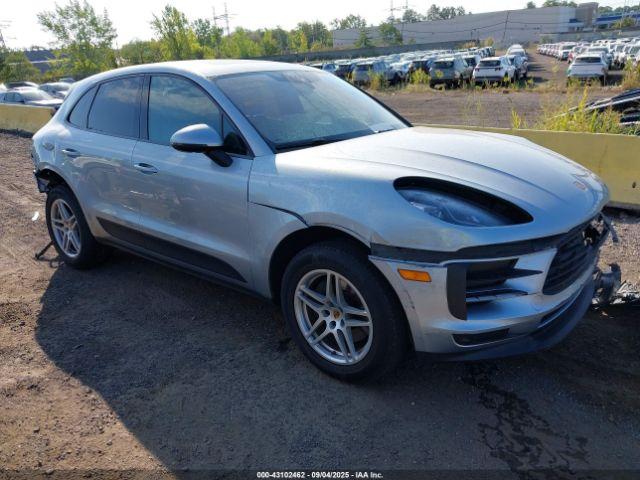  Salvage Porsche Macan