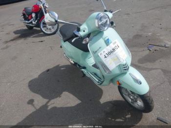  Salvage Vespa Primavera Sprint