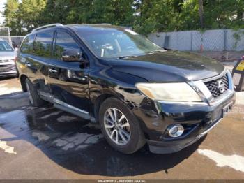  Salvage Nissan Pathfinder