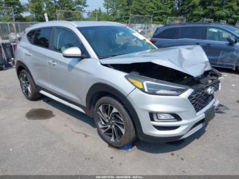  Salvage Hyundai TUCSON