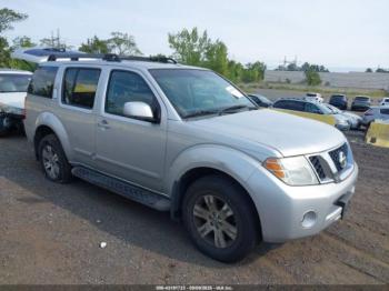  Salvage Nissan Pathfinder
