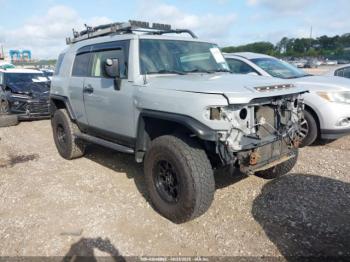  Salvage Toyota FJ Cruiser