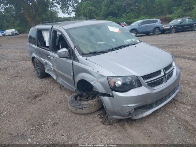  Salvage Dodge Grand Caravan