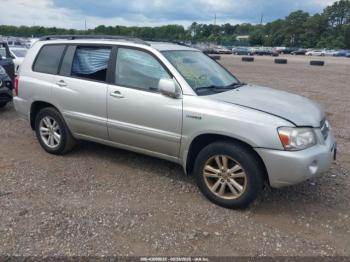  Salvage Toyota Highlander