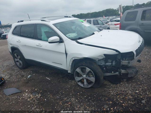  Salvage Jeep Cherokee