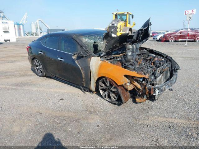  Salvage Nissan Maxima