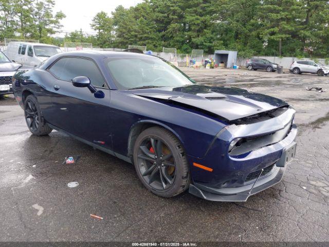  Salvage Dodge Challenger