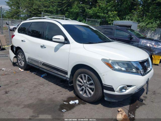  Salvage Nissan Pathfinder