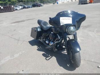  Salvage Harley-Davidson Flhx