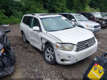  Salvage Toyota Highlander