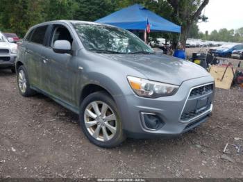  Salvage Mitsubishi Outlander