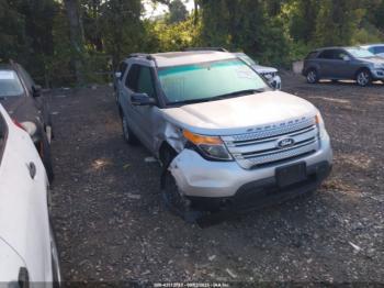  Salvage Ford Explorer