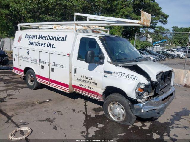  Salvage Ford E-350