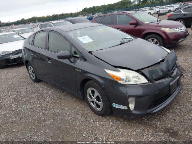  Salvage Toyota Prius
