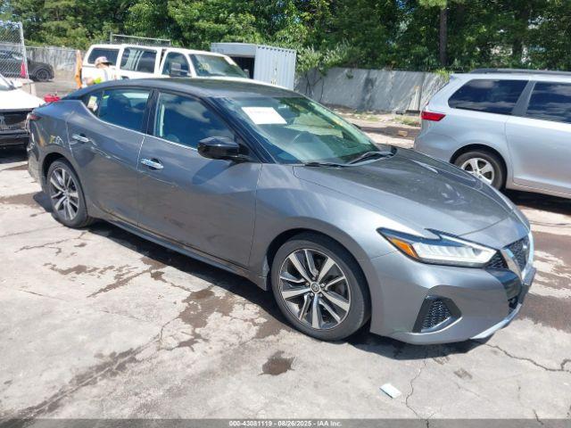  Salvage Nissan Maxima