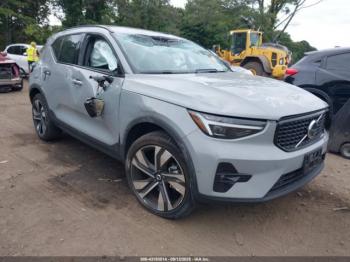  Salvage Volvo XC40