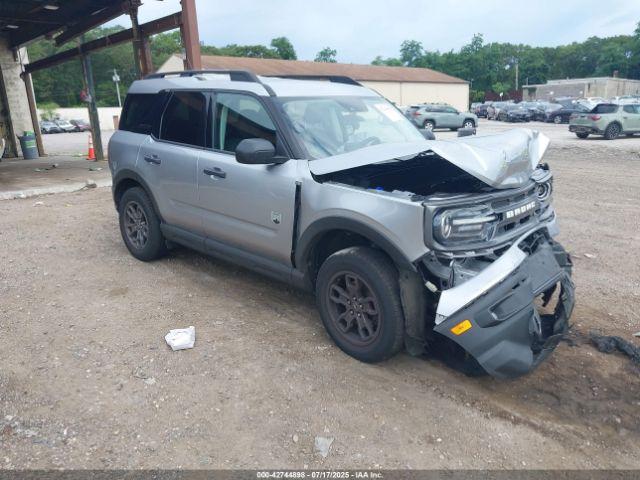  Salvage Ford Bronco