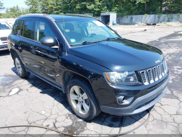  Salvage Jeep Compass