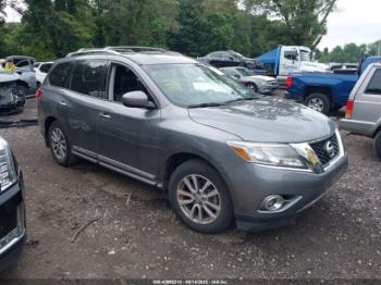  Salvage Nissan Pathfinder