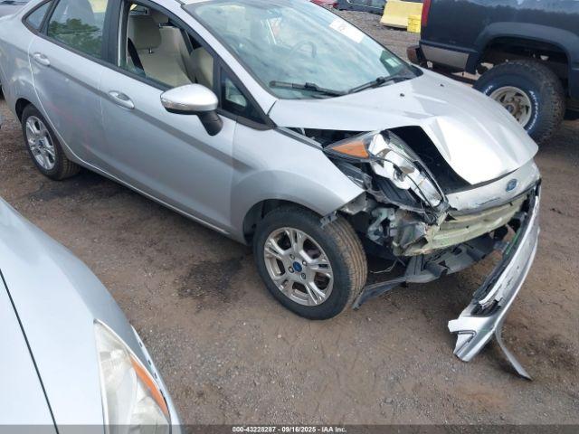  Salvage Ford Fiesta