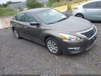  Salvage Nissan Altima