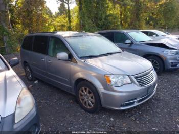  Salvage Chrysler Town & Country