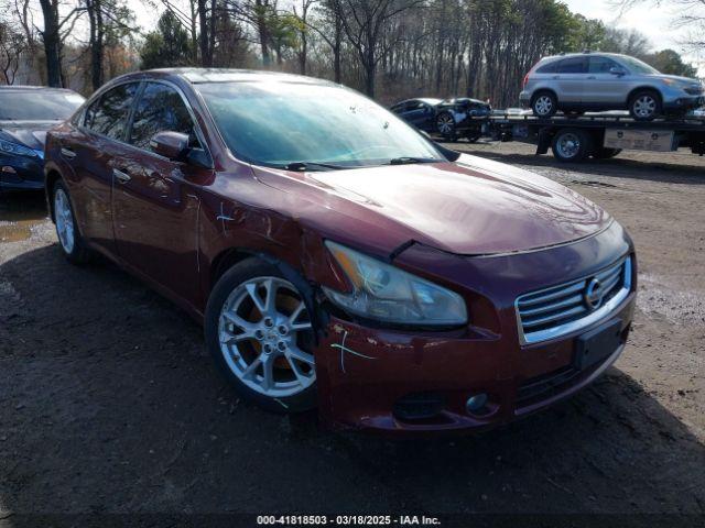  Salvage Nissan Maxima