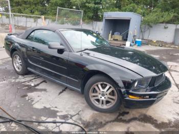  Salvage Ford Mustang