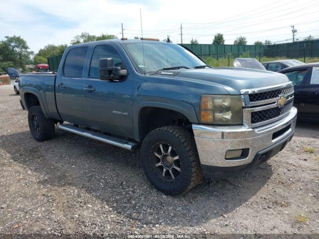 Salvage Chevrolet Silverado 2500