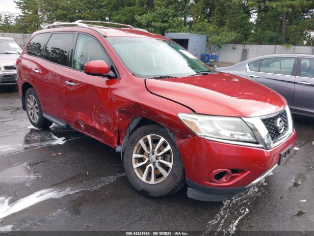  Salvage Nissan Pathfinder