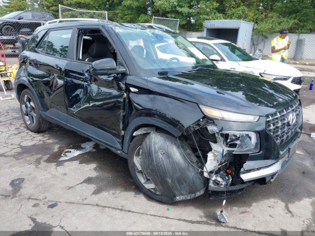  Salvage Hyundai VENUE