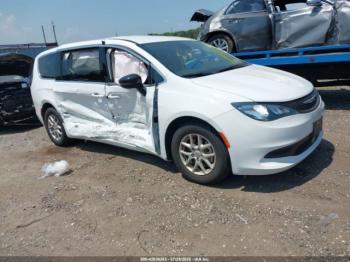  Salvage Chrysler Voyager