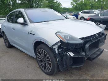  Salvage Maserati Grecale