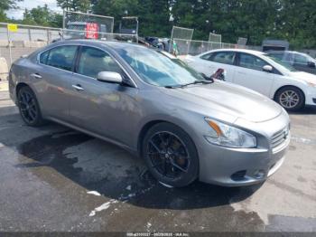  Salvage Nissan Maxima
