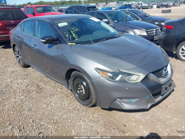  Salvage Nissan Maxima