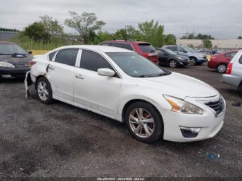  Salvage Nissan Altima