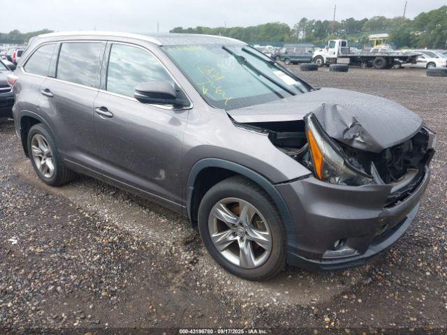  Salvage Toyota Highlander
