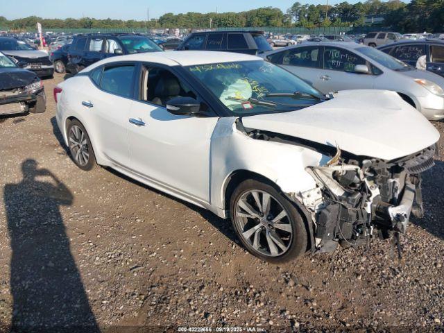  Salvage Nissan Maxima