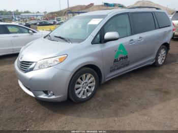  Salvage Toyota Sienna