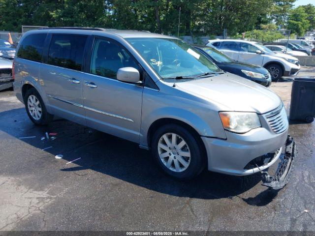  Salvage Chrysler Town & Country