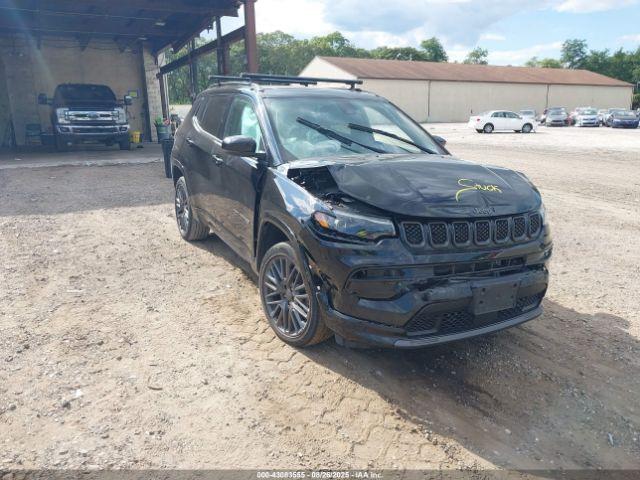  Salvage Jeep Compass