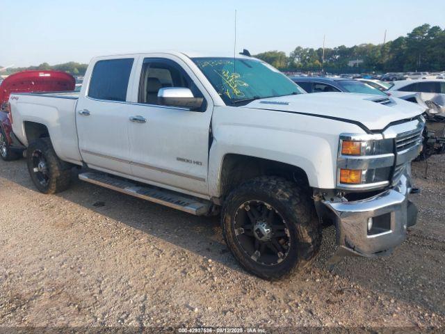  Salvage Chevrolet Silverado 2500