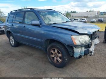  Salvage Toyota Highlander
