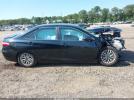 Toyota Camry Le Image 17