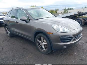  Salvage Porsche Cayenne