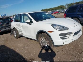  Salvage Porsche Cayenne