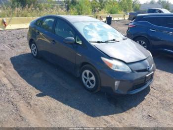  Salvage Toyota Prius