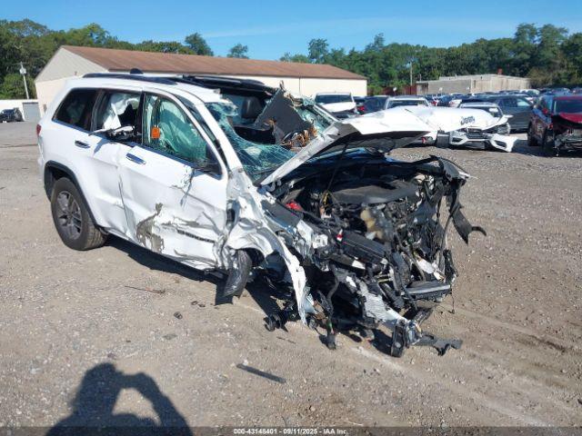  Salvage Jeep Grand Cherokee