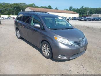  Salvage Toyota Sienna
