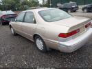 Toyota Camry Le Image 12